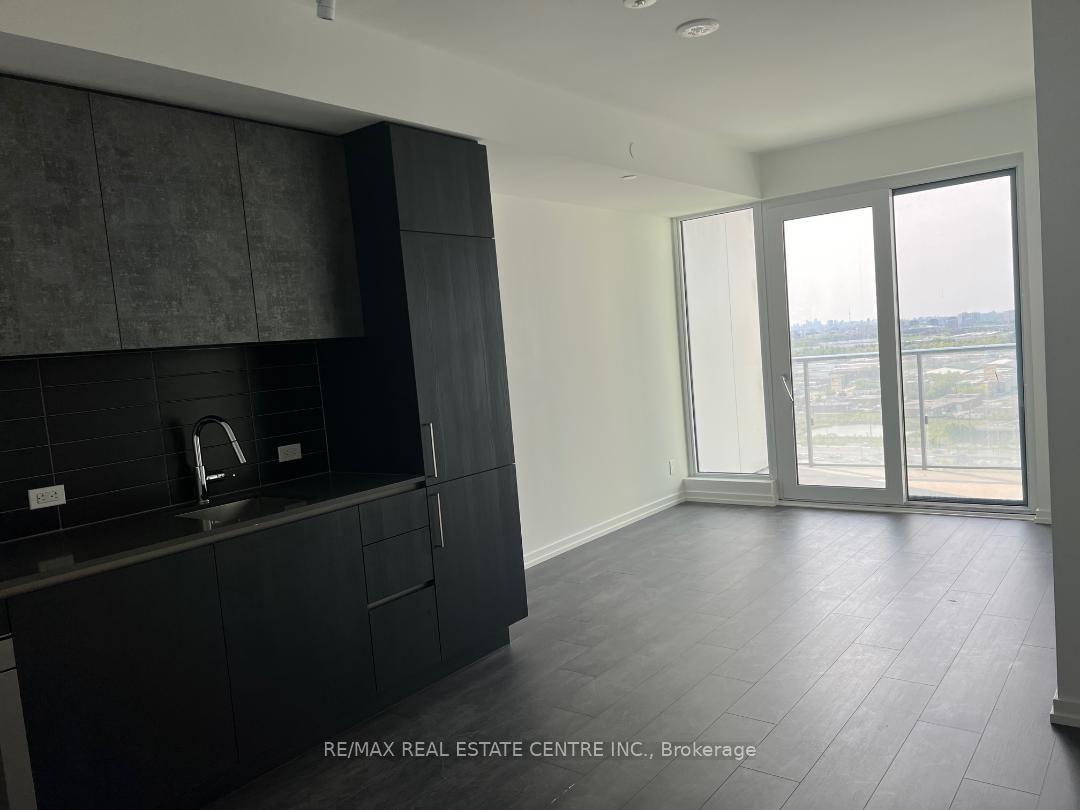 7890 Jane Street, Unit 2201 - Photo 10