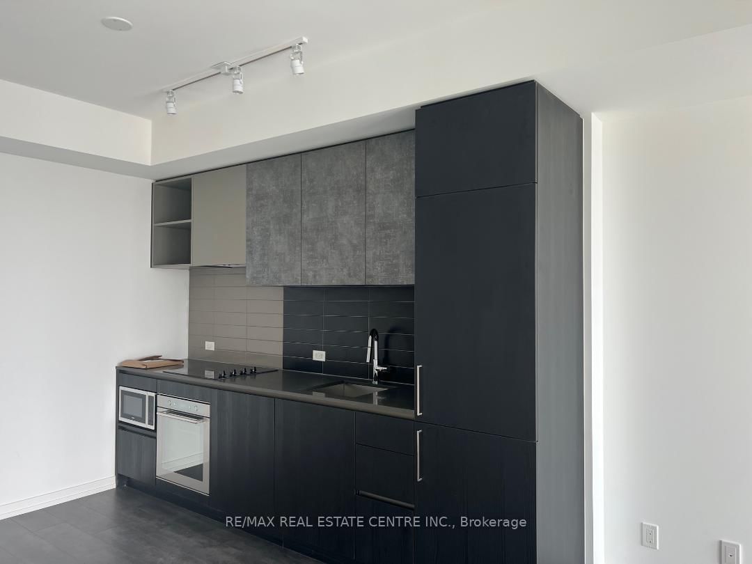 7890 Jane Street, Unit 2201 - Photo 11