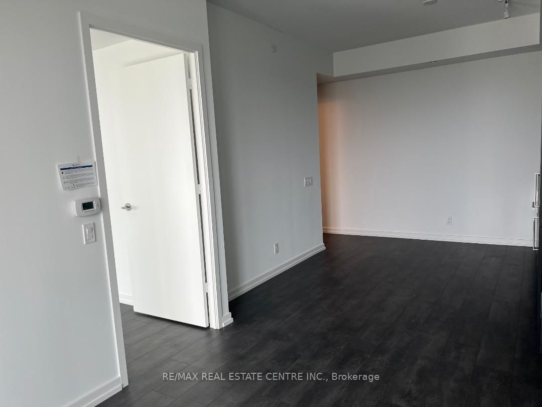 7890 Jane Street, Unit 2201 - Photo 16