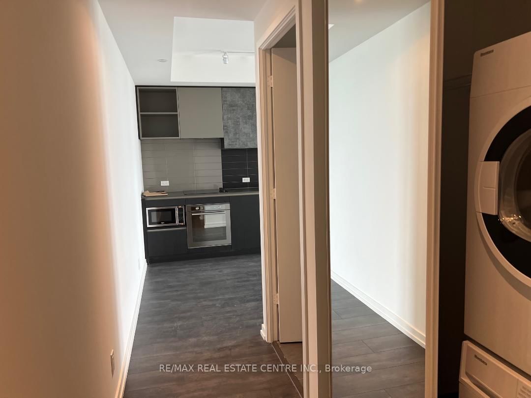 7890 Jane Street, Unit 2201 - Photo 6