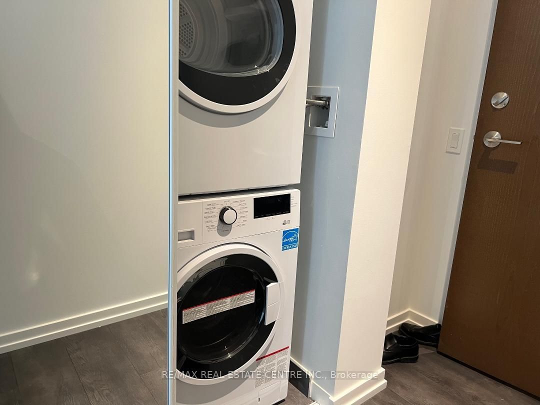 7890 Jane Street, Unit 2201 - Photo 7