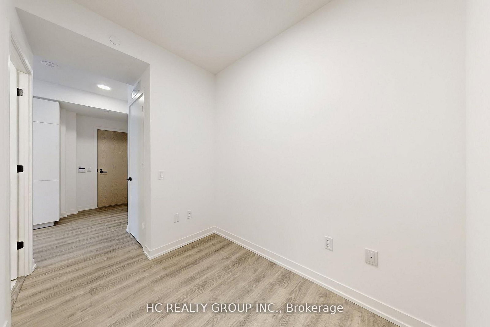 8 Interchange Way, Unit 3101 - Photo 15