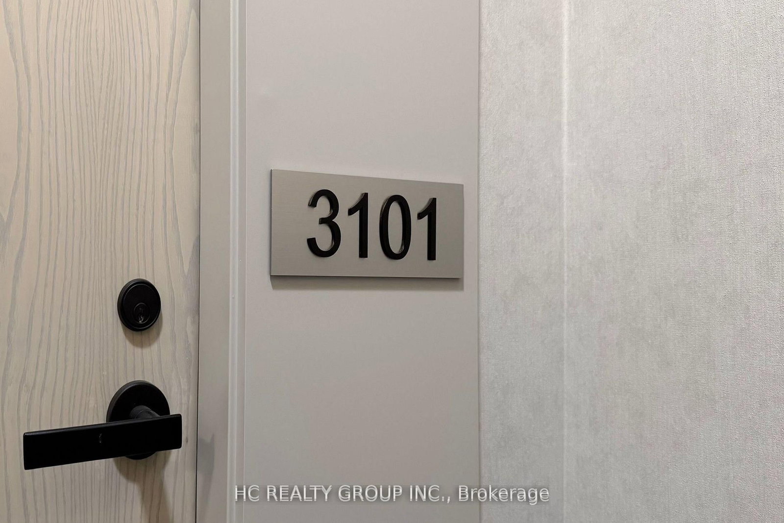 8 Interchange Way, Unit 3101 - Photo 18