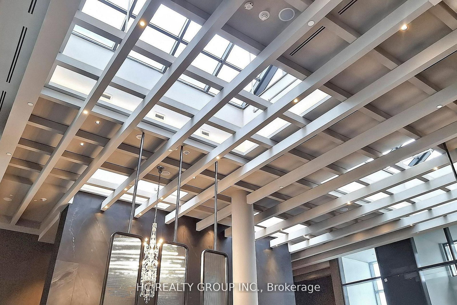 8 Interchange Way, Unit 3101 - Photo 2