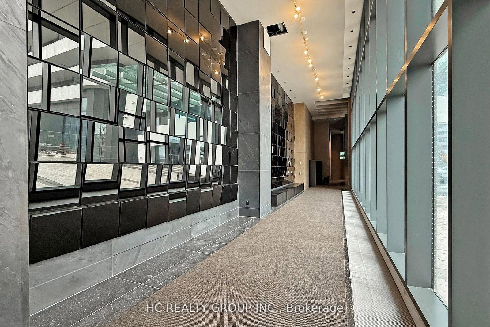 8 Interchange Way, Unit 3101 - Photo 5