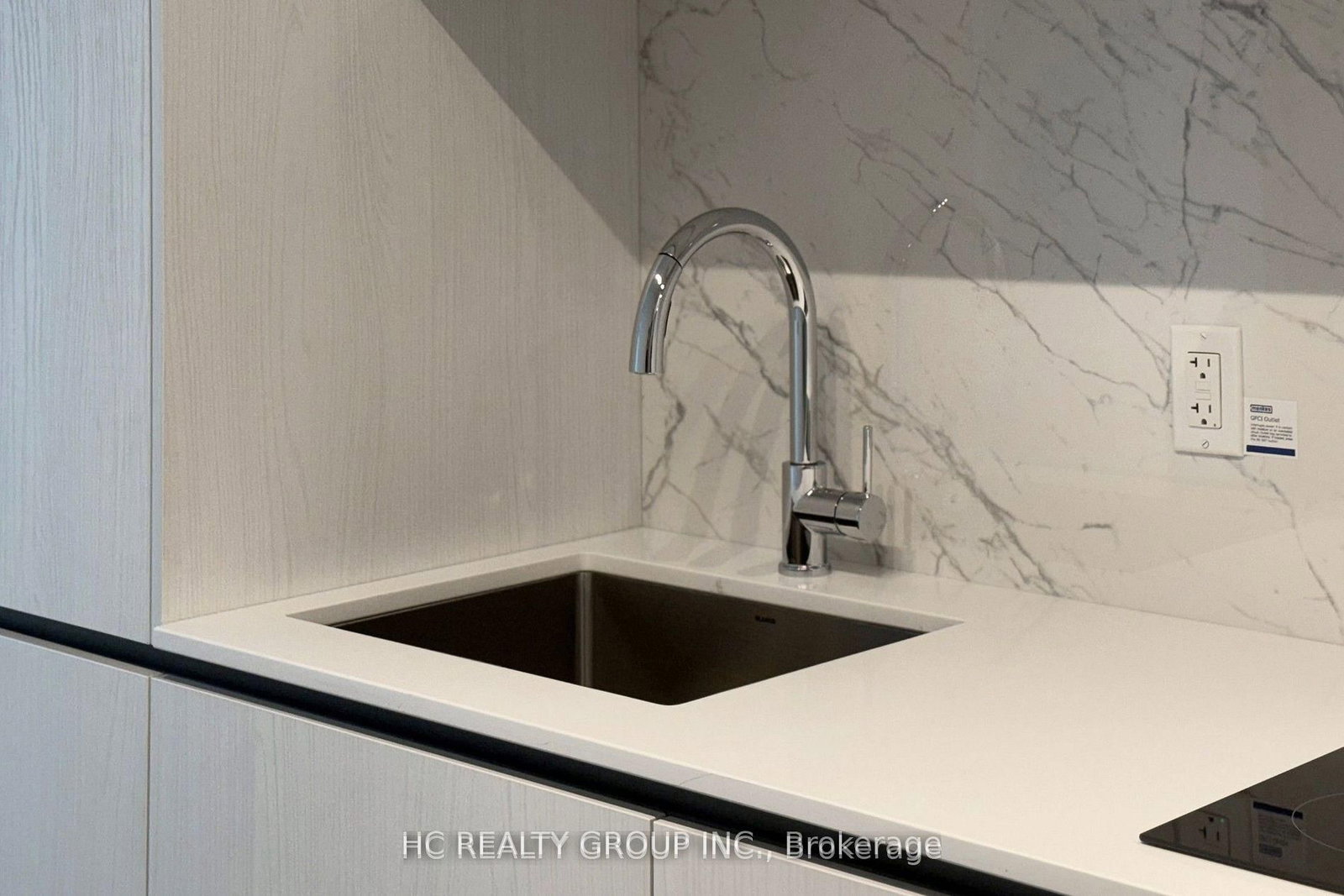 8 Interchange Way, Unit 3101 - Photo 9