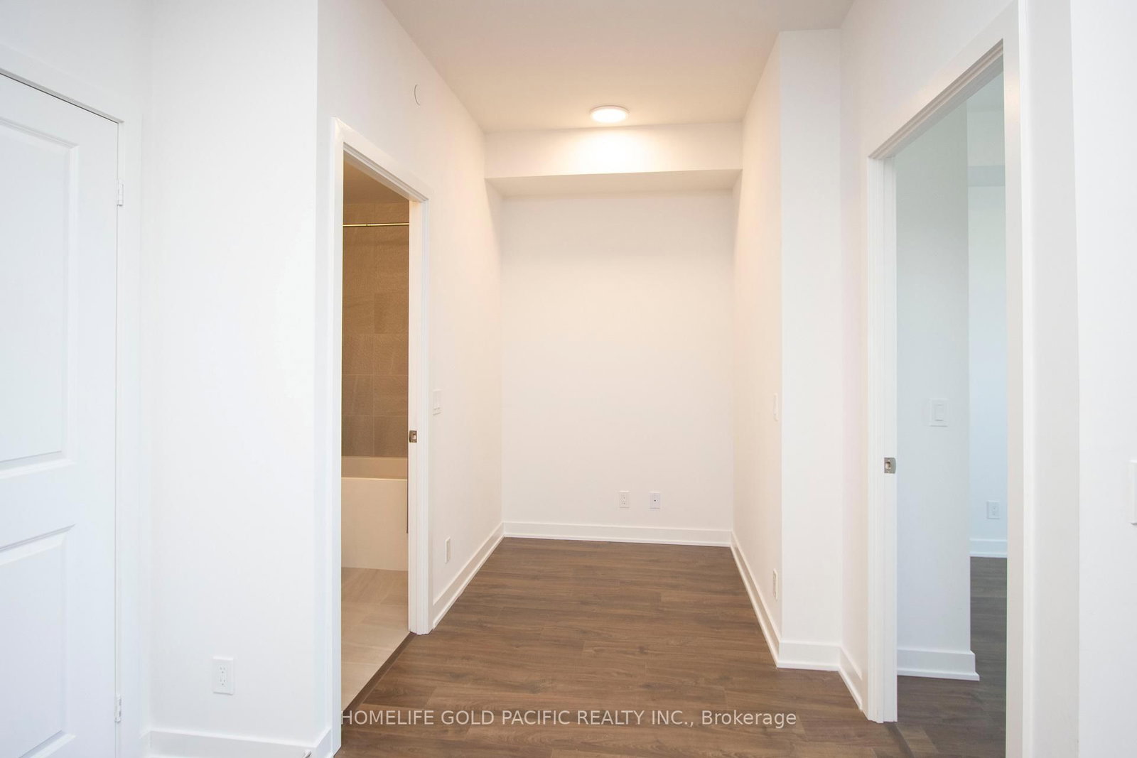 30 Upper Mall Way, Unit 1506 - Photo 11