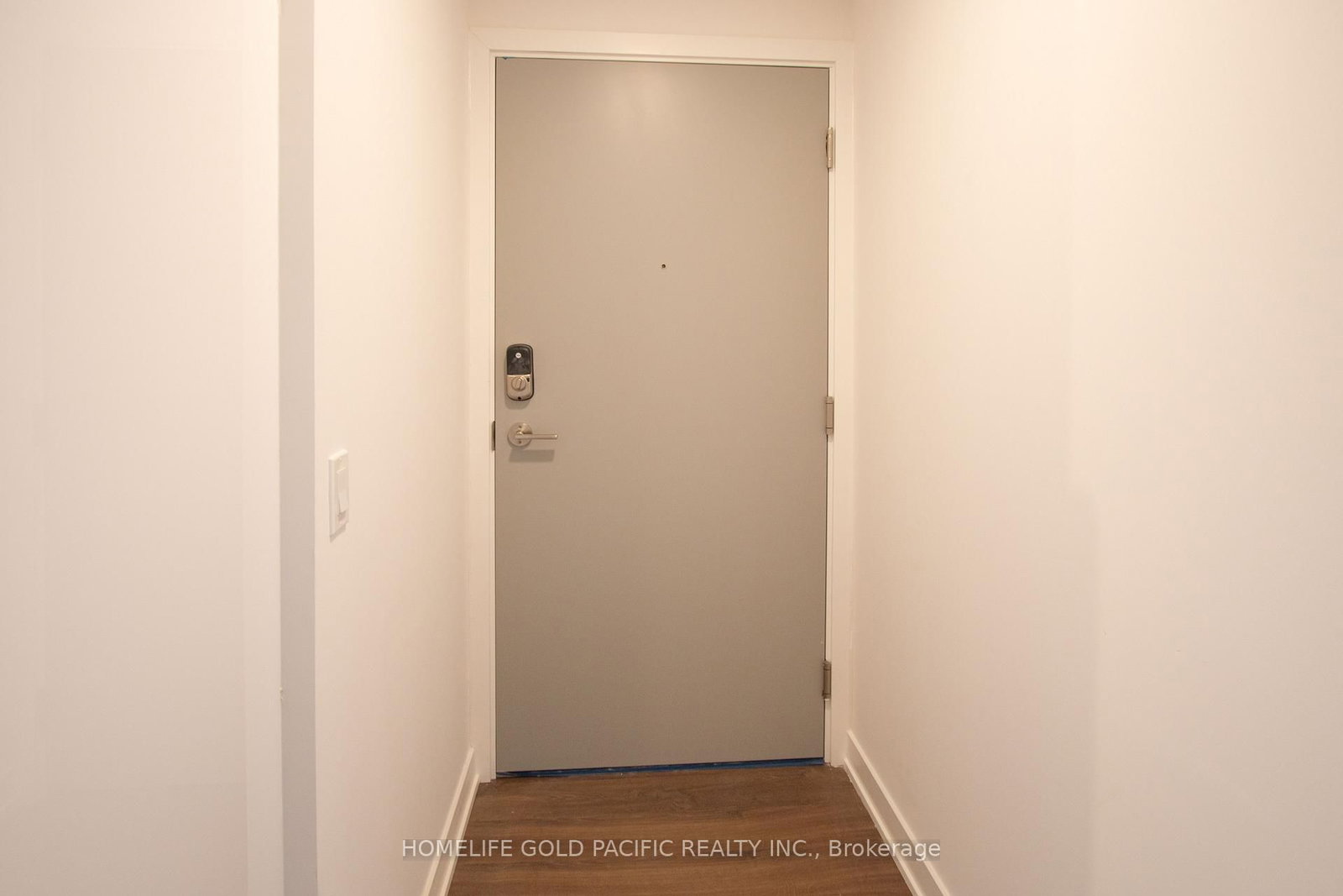 30 Upper Mall Way, Unit 1506 - Photo 4