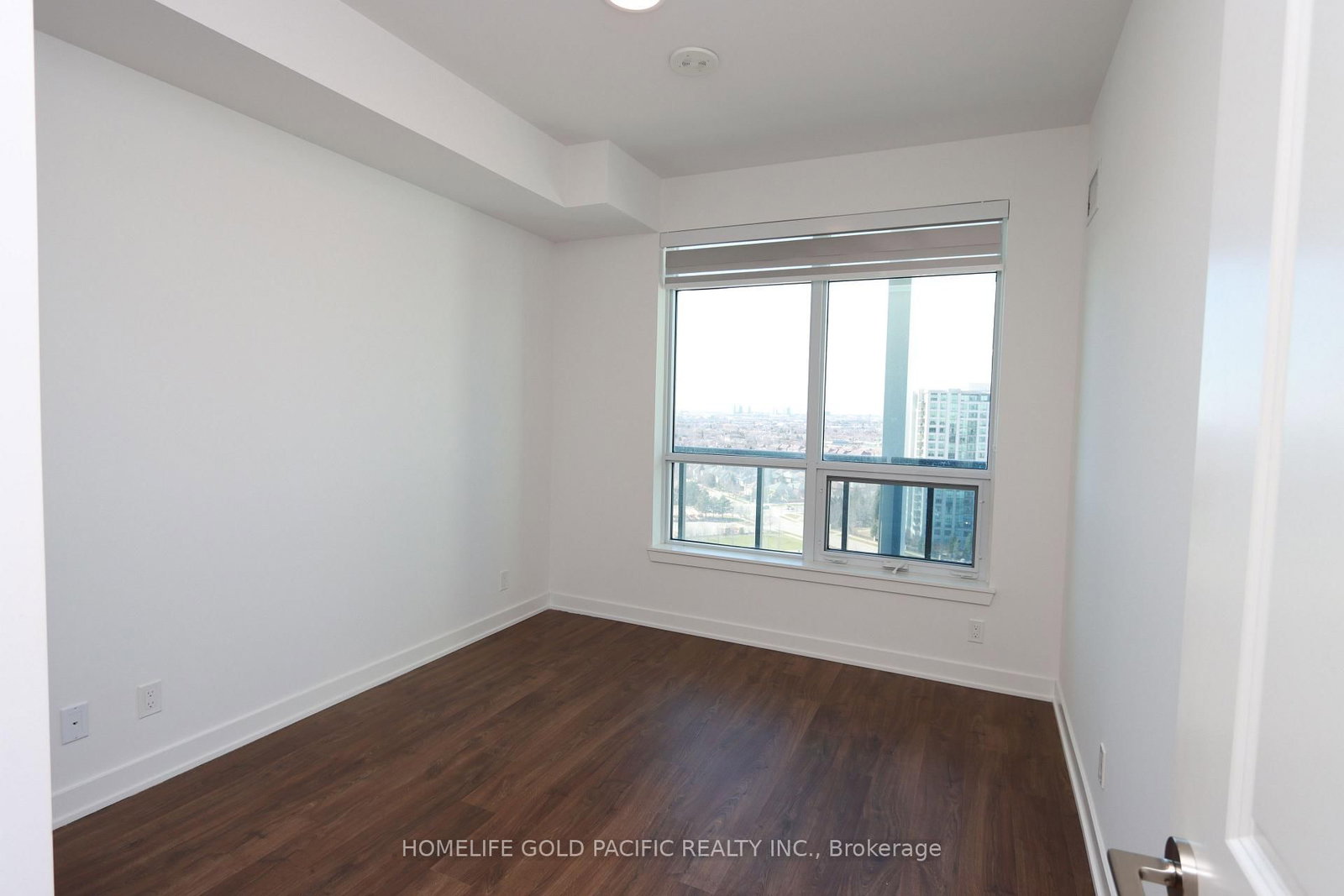 30 Upper Mall Way, Unit 1506 - Photo 9