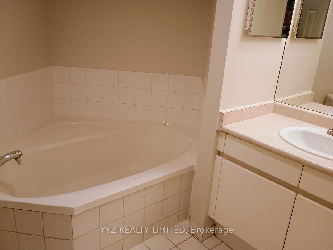 1 Clark Avenue W, Unit 712 - Photo 6