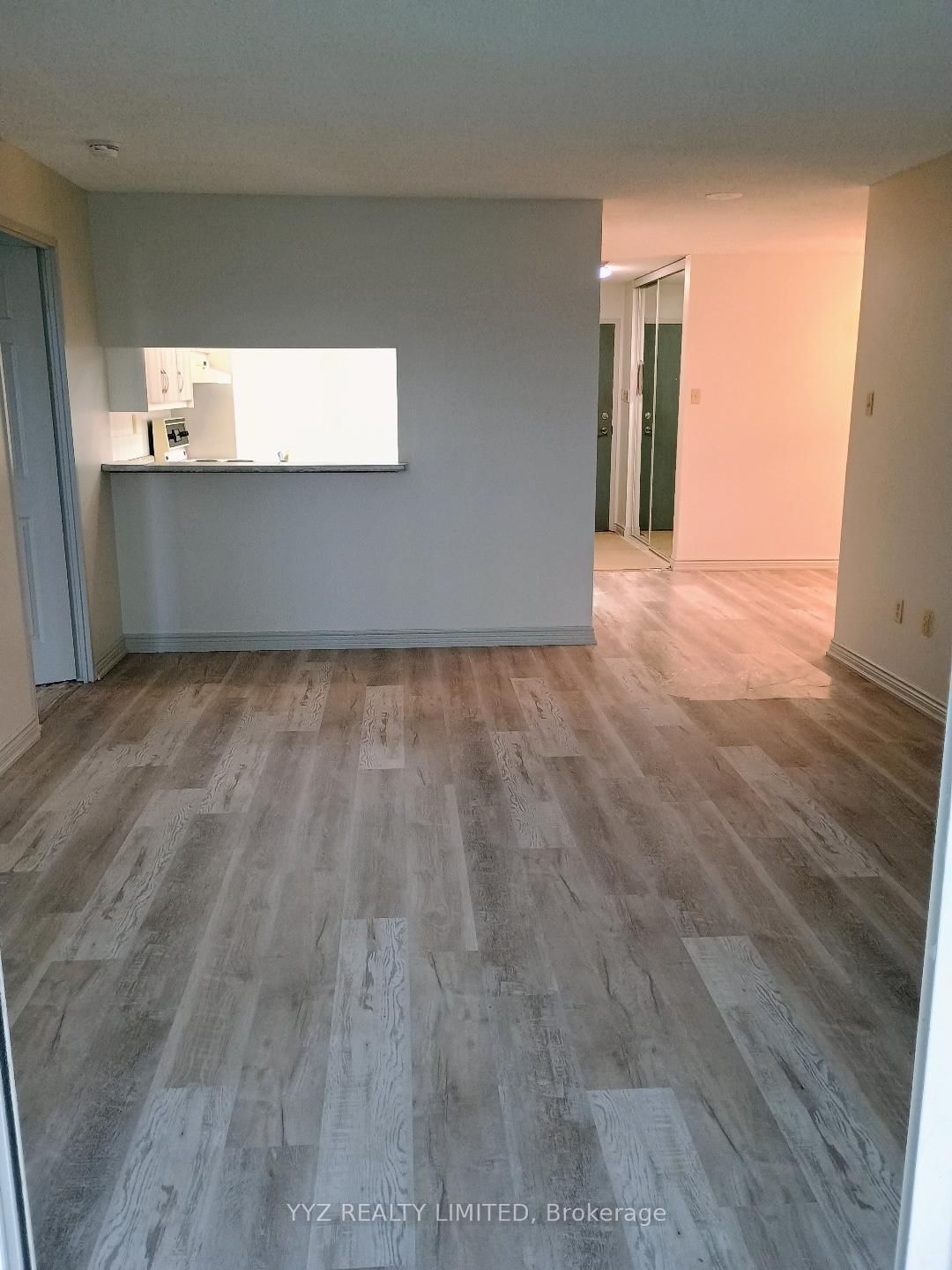 1 Clark Avenue W, Unit 712 - Photo 7