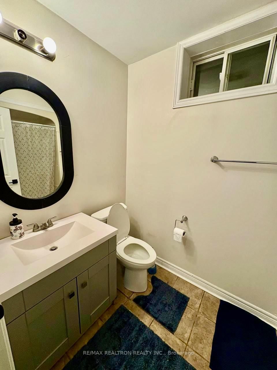 210 Old Yonge #Basement Street - Photo 6