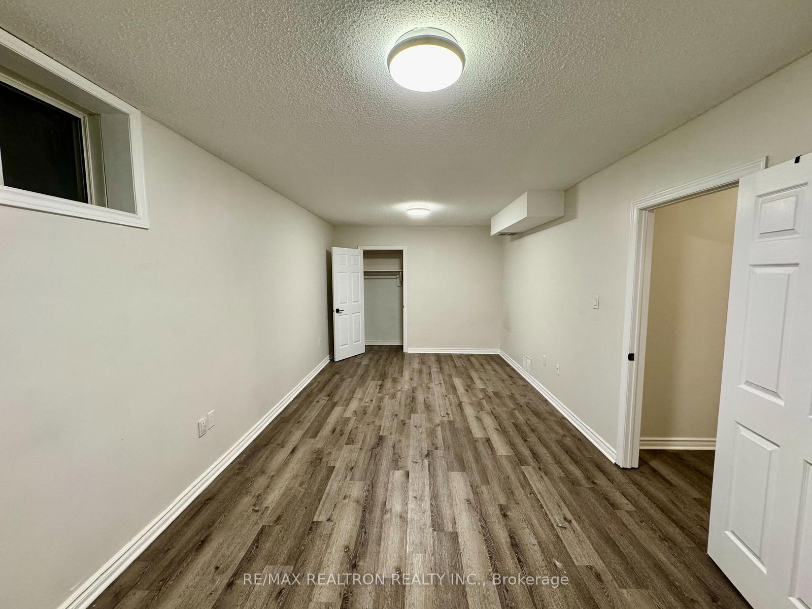 210 Old Yonge #Basement Street - Photo 9