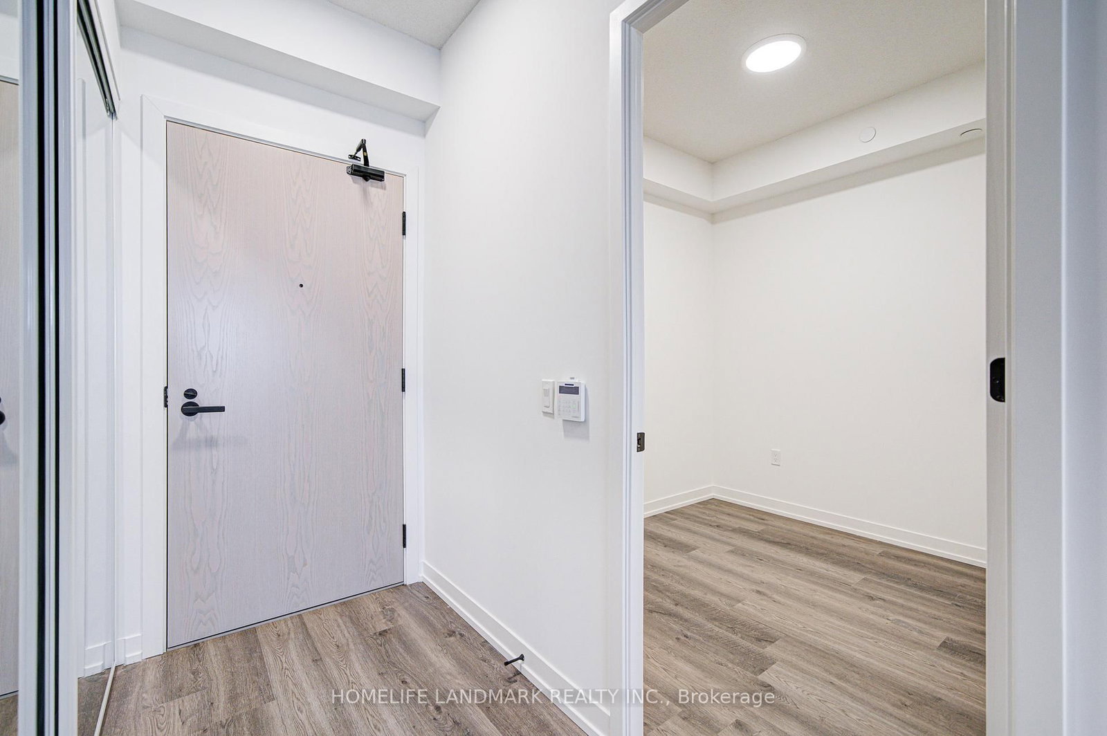 8 interchange Way, Unit 1510 - Photo 11