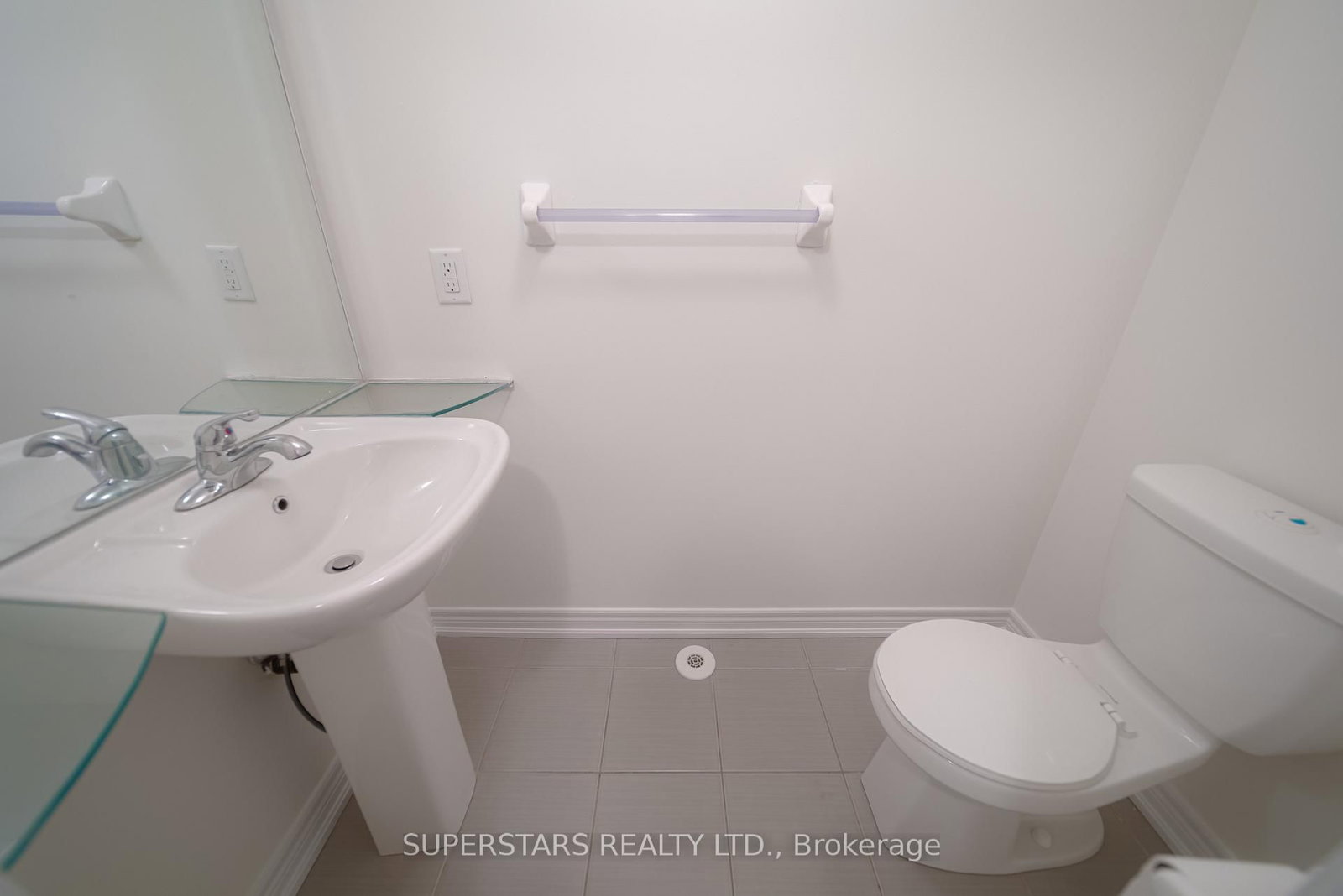 Townhouse for sale at 10000 Mccowan Road, Markham, Ontario, L6C 0N3 - Berczy - MLS: N12988924