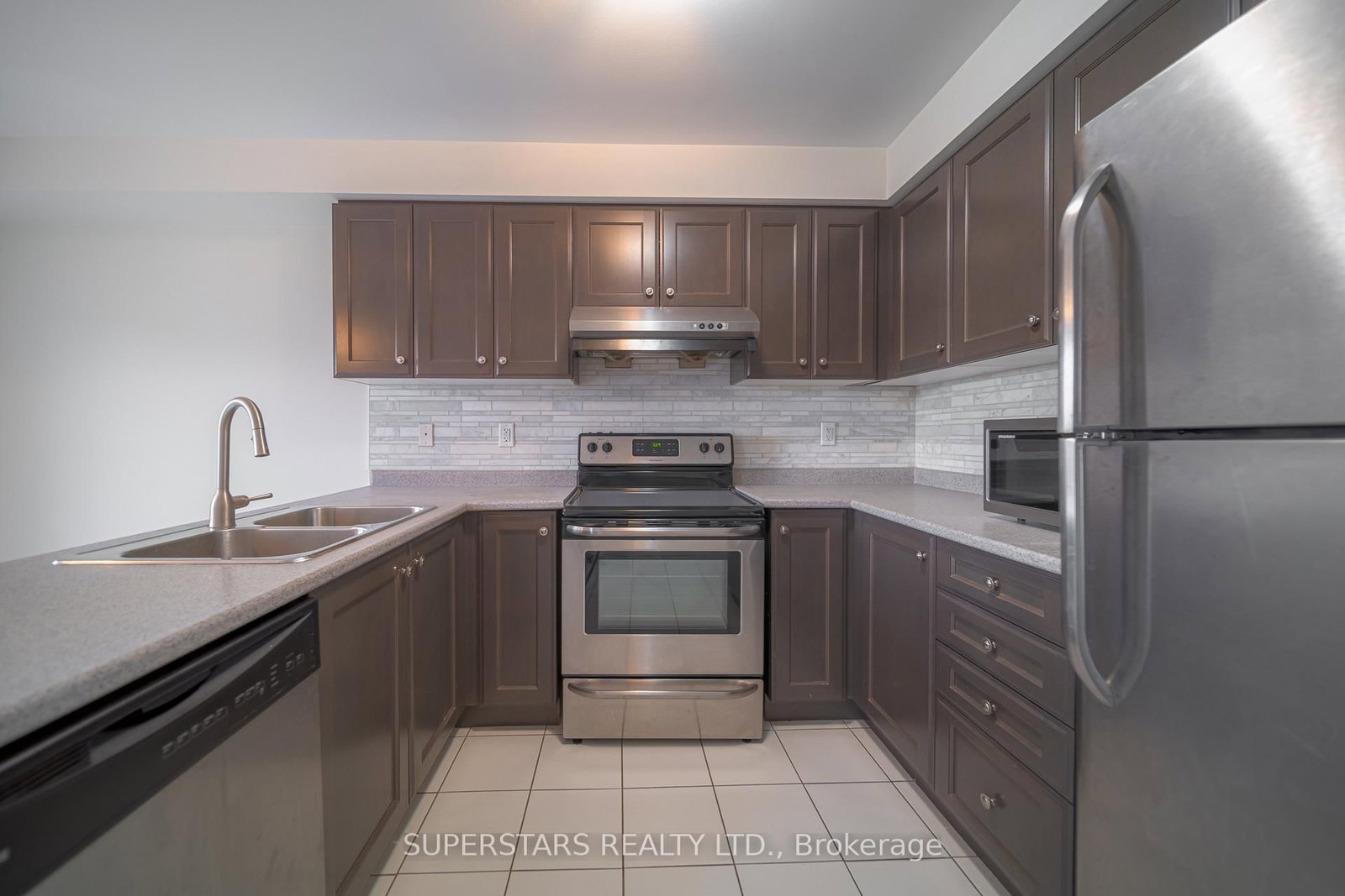 Townhouse for sale at 10000 Mccowan Road, Markham, Ontario, L6C 0N3 - Berczy - MLS: N12988924