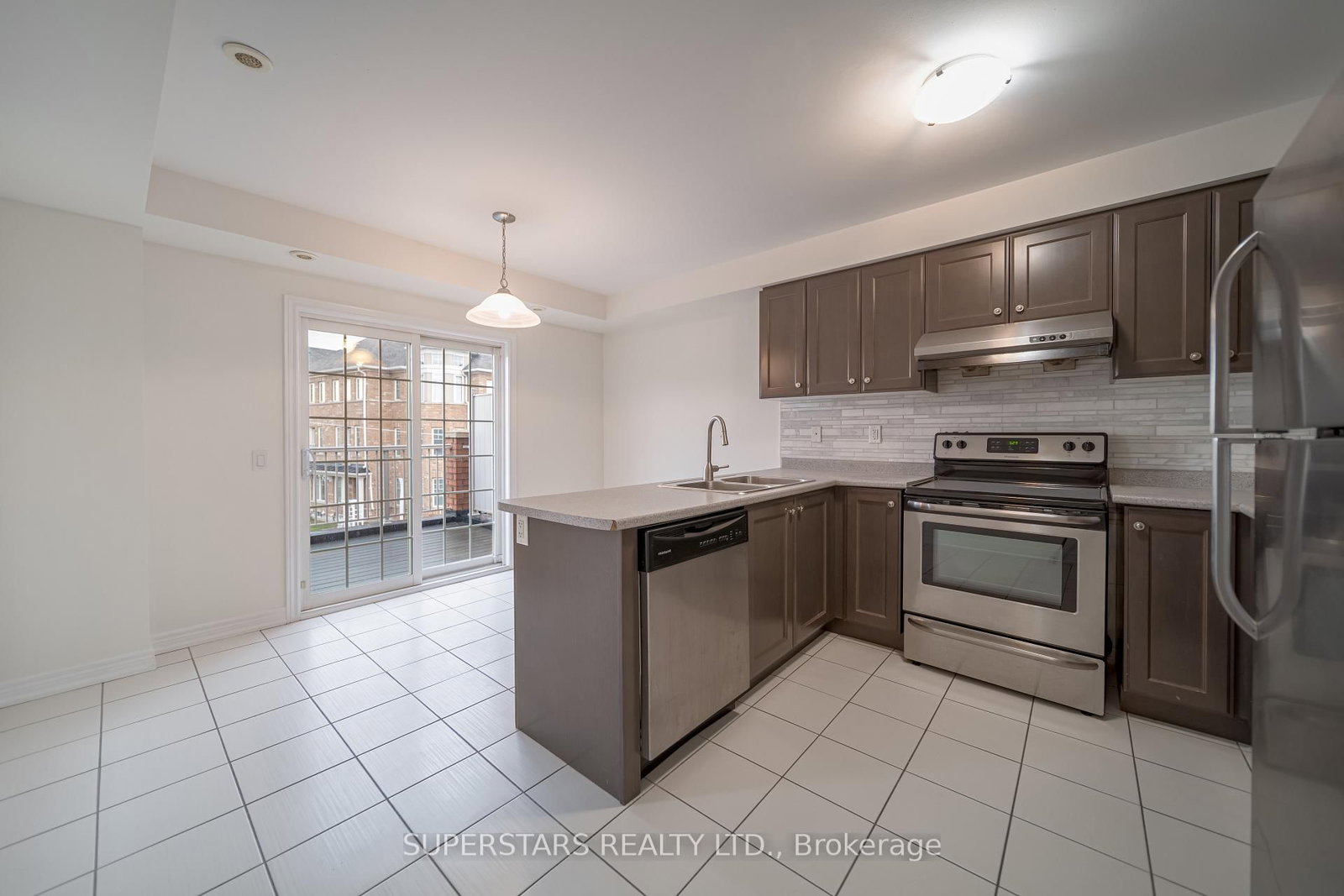 Townhouse for sale at 10000 Mccowan Road, Markham, Ontario, L6C 0N3 - Berczy - MLS: N12988924