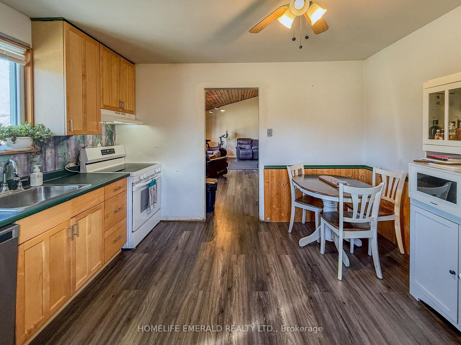 Detached House for sale at 74 VERNON Street, Essa, Ontario, L0M 1B0 - Angus - MLS: N12989110