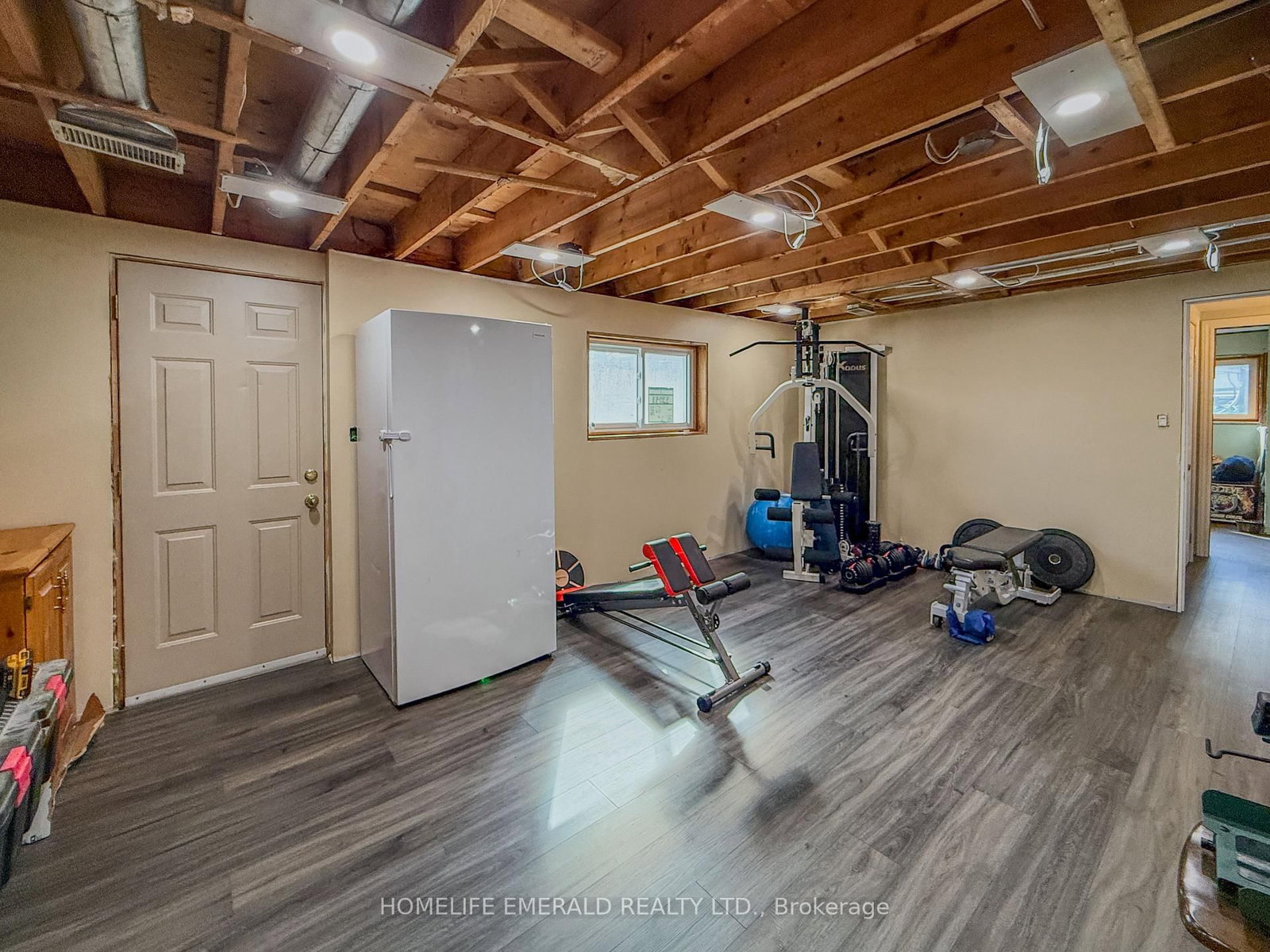 Detached House for sale at 74 VERNON Street, Essa, Ontario, L0M 1B0 - Angus - MLS: N12989110