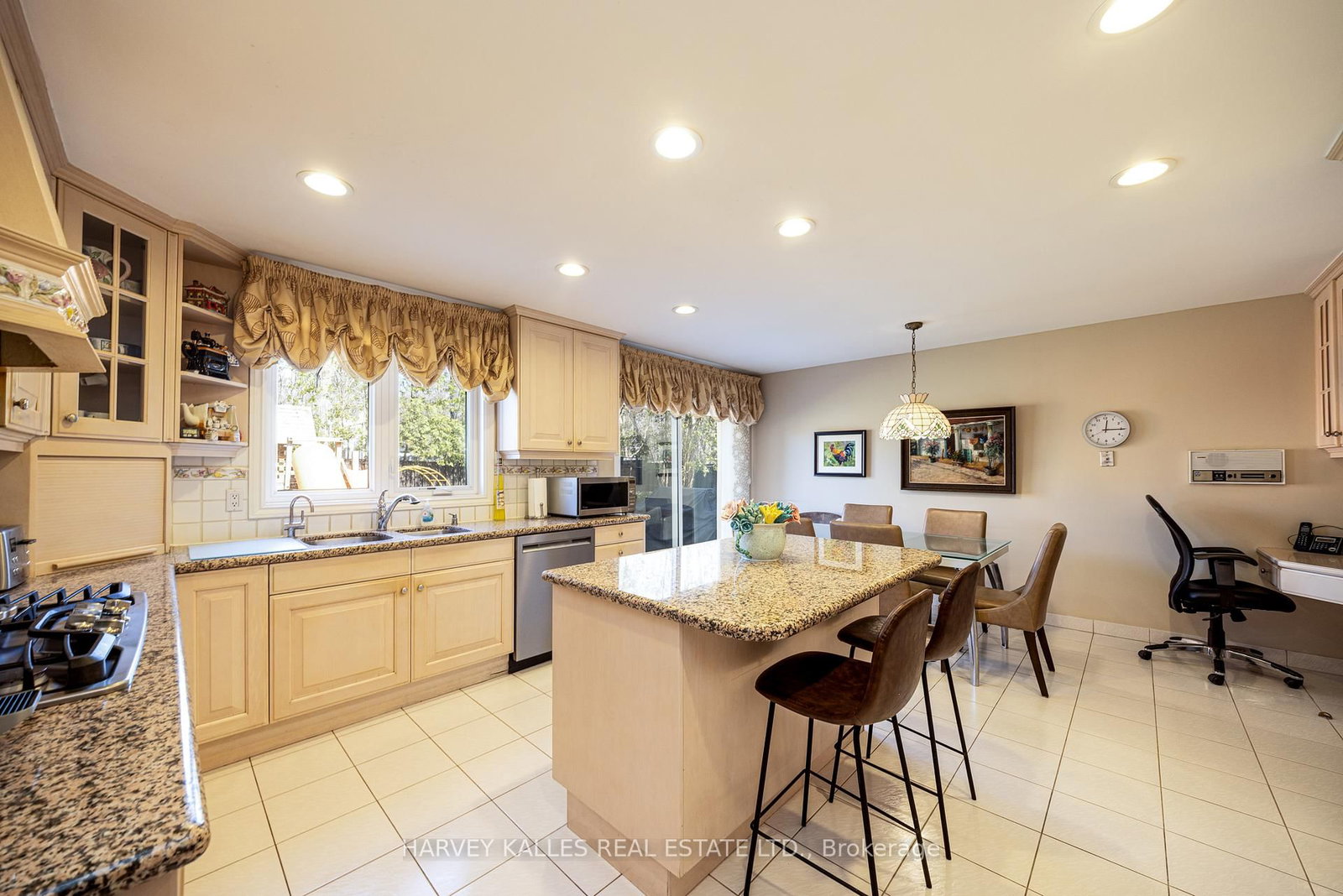 10 Whitelaw Court - Photo 11