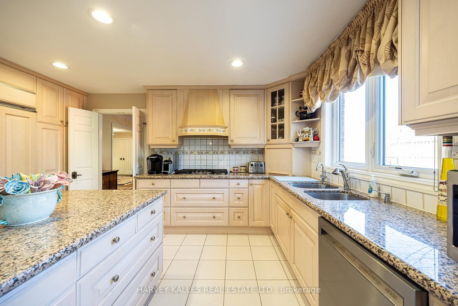 10 Whitelaw Court - Photo 12