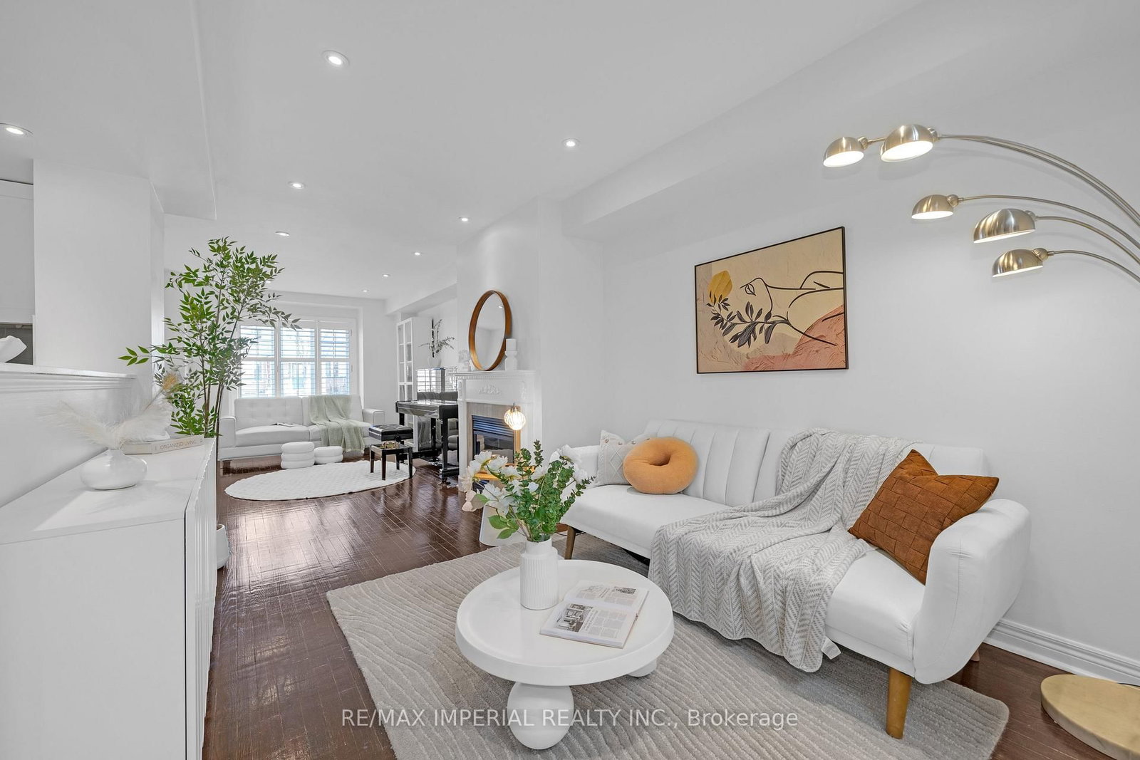 Townhouse for sale at 393 Bur Oak Avenue, Markham, Ontario, L6C 2T8 - Berczy - MLS: N12989420