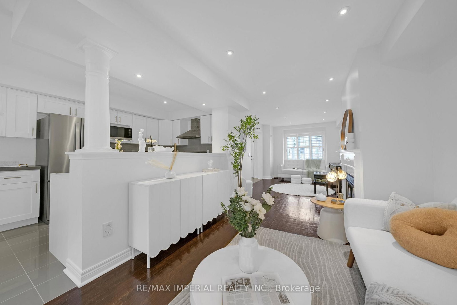 Townhouse for sale at 393 Bur Oak Avenue, Markham, Ontario, L6C 2T8 - Berczy - MLS: N12989420