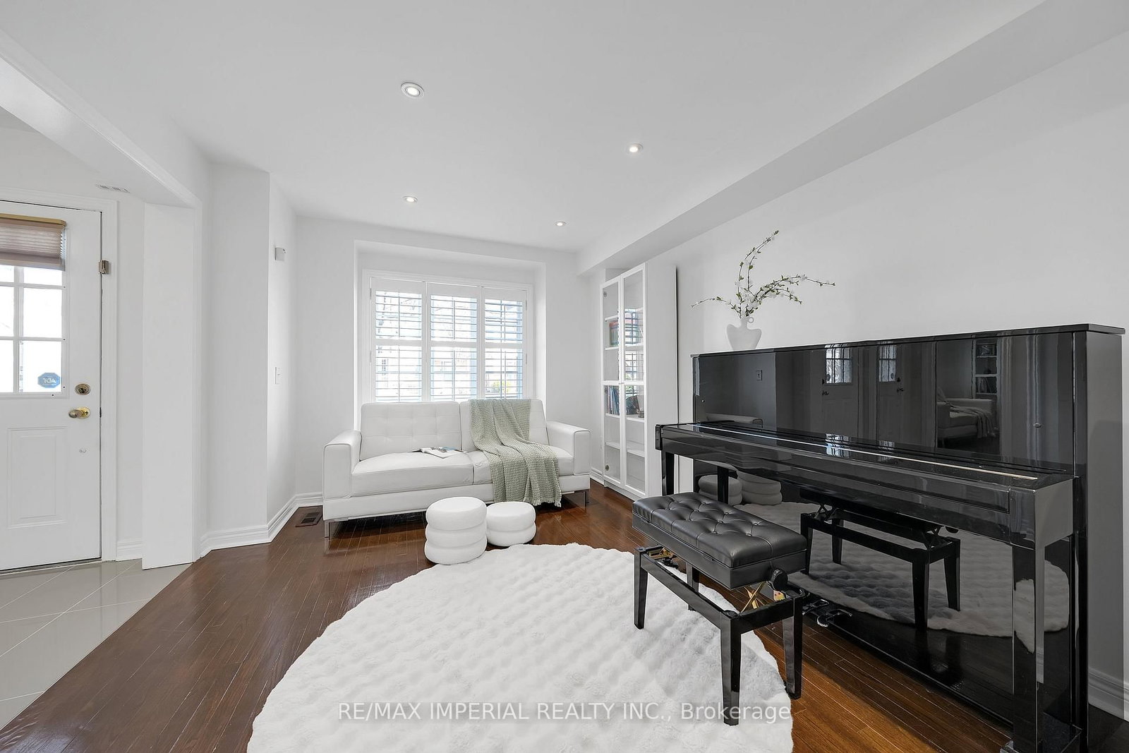 Townhouse for sale at 393 Bur Oak Avenue, Markham, Ontario, L6C 2T8 - Berczy - MLS: N12989420