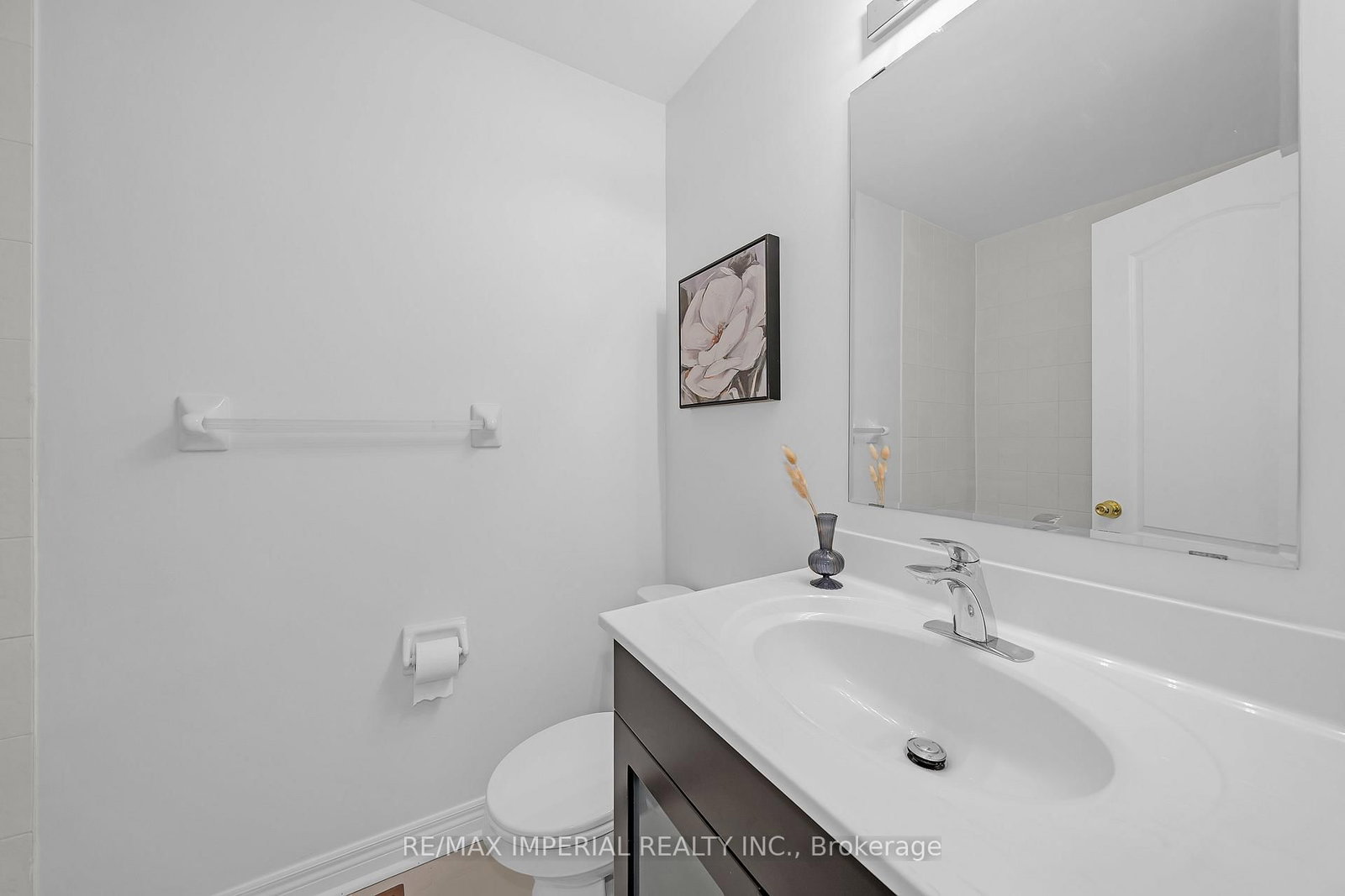 Townhouse for sale at 393 Bur Oak Avenue, Markham, Ontario, L6C 2T8 - Berczy - MLS: N12989420