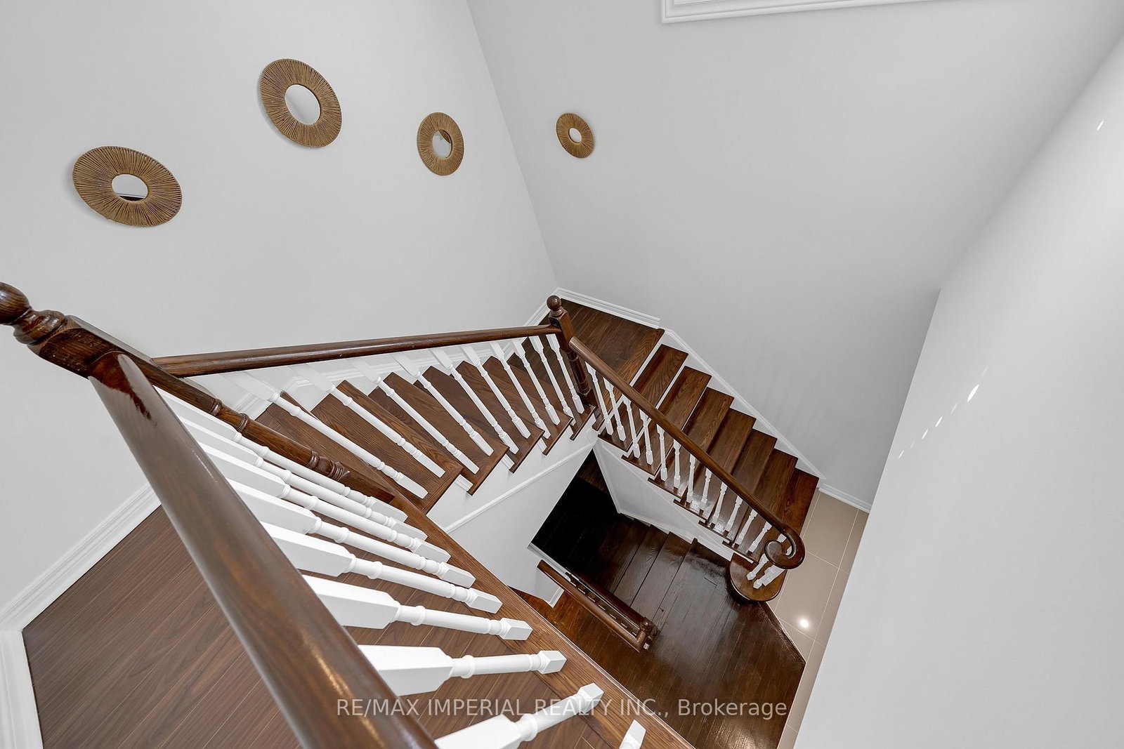 Townhouse for sale at 393 Bur Oak Avenue, Markham, Ontario, L6C 2T8 - Berczy - MLS: N12989420