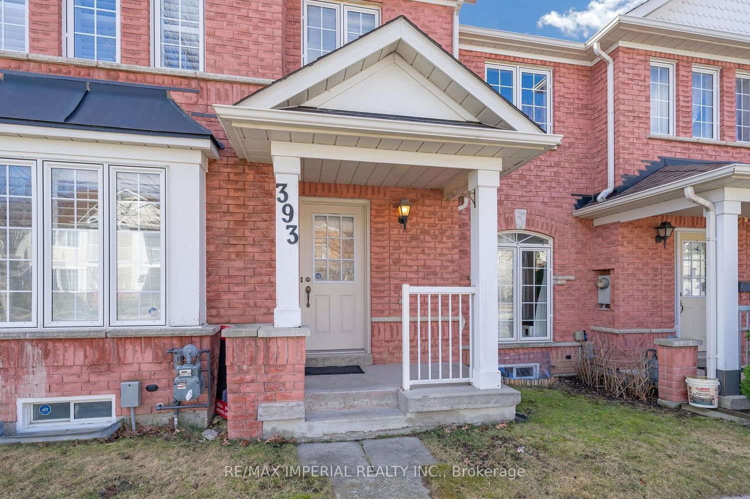 Townhouse for sale at 393 Bur Oak Avenue, Markham, Ontario, L6C 2T8 - Berczy - MLS: N12989420
