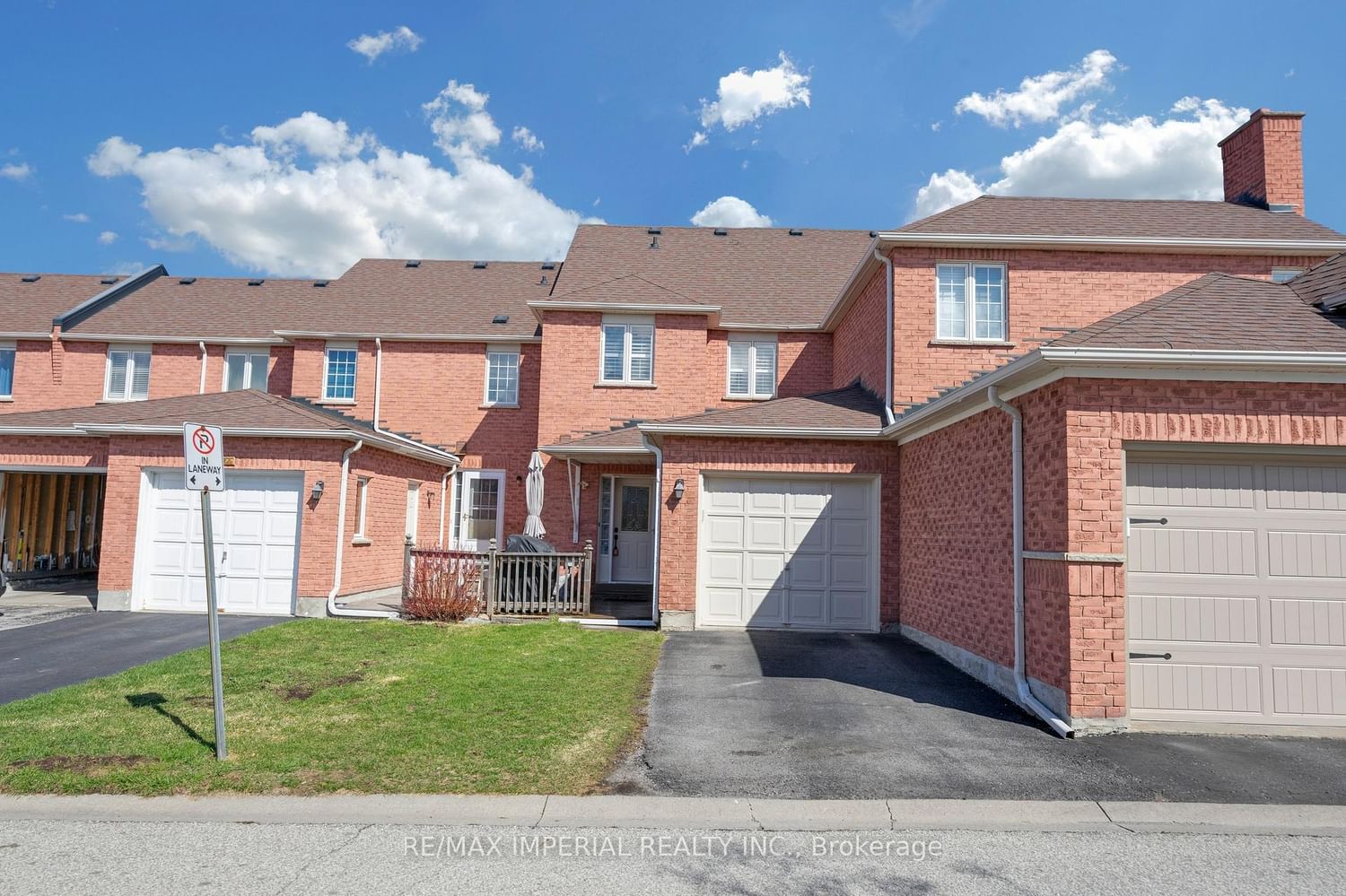 Townhouse for sale at 393 Bur Oak Avenue, Markham, Ontario, L6C 2T8 - Berczy - MLS: N12989420