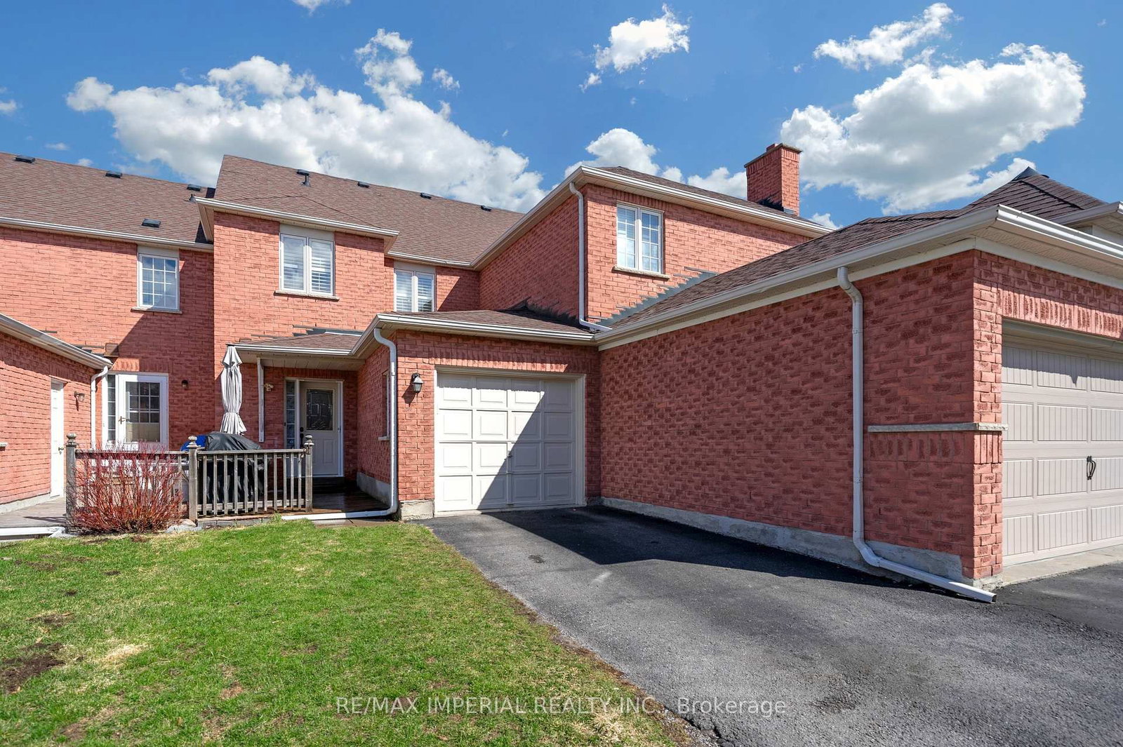 Townhouse for sale at 393 Bur Oak Avenue, Markham, Ontario, L6C 2T8 - Berczy - MLS: N12989420