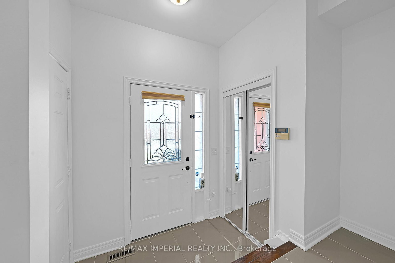 Townhouse for sale at 393 Bur Oak Avenue, Markham, Ontario, L6C 2T8 - Berczy - MLS: N12989420