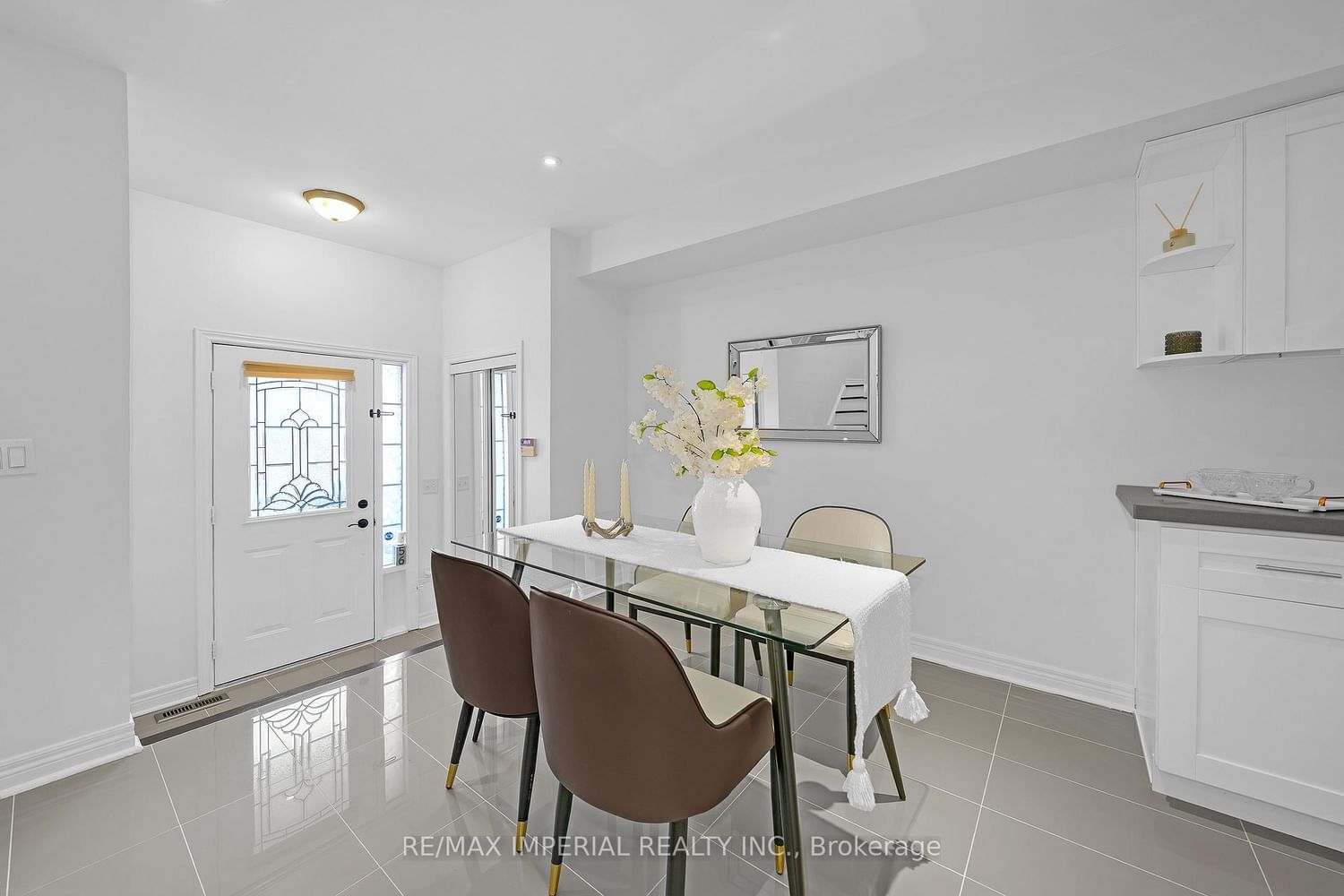 Townhouse for sale at 393 Bur Oak Avenue, Markham, Ontario, L6C 2T8 - Berczy - MLS: N12989420