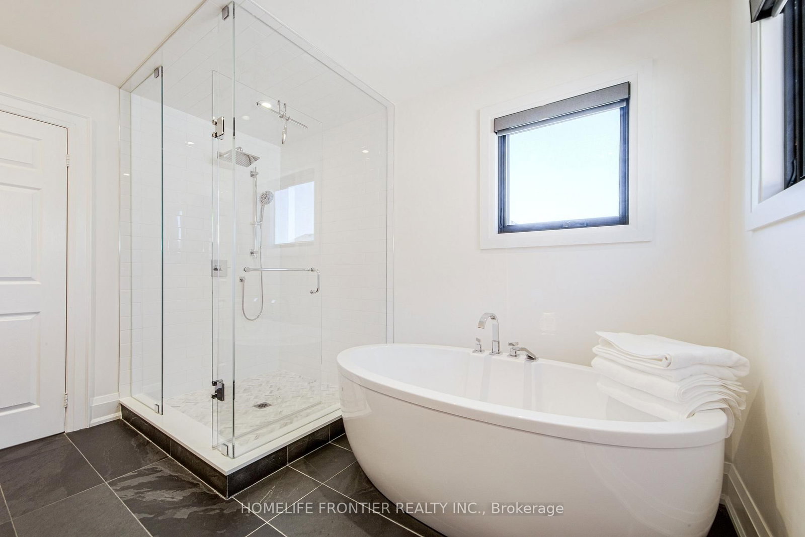 Detached House for sale at 126 Forecastle Road, Vaughan, Ontario, L4K 5H7 - Patterson - MLS: N12989444