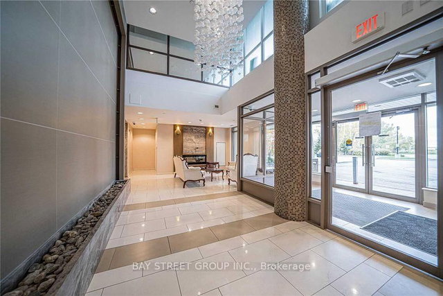 302 - 75 Norman Bethune Avenue
