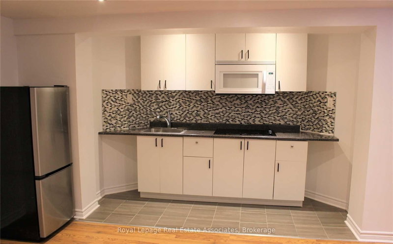 Bsmt - 155 Johnswood Cres, Vaughan, L4H 2L1 | Image 2