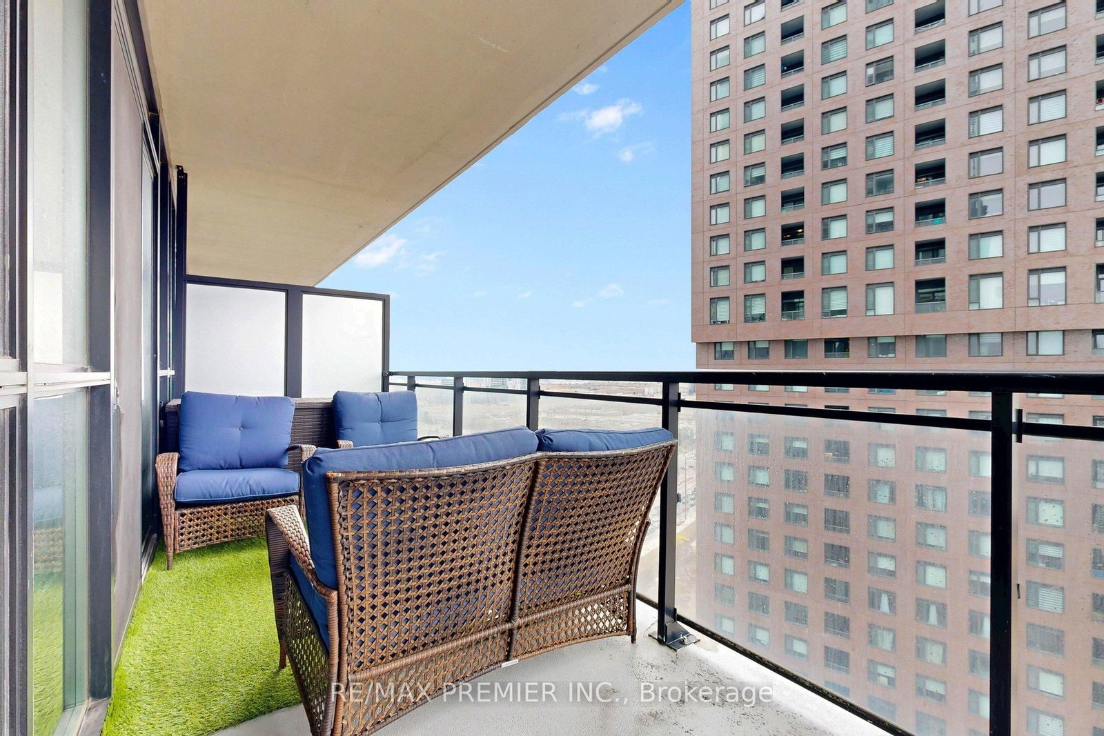 2910 Highway 7, Unit 1807 - Photo 33