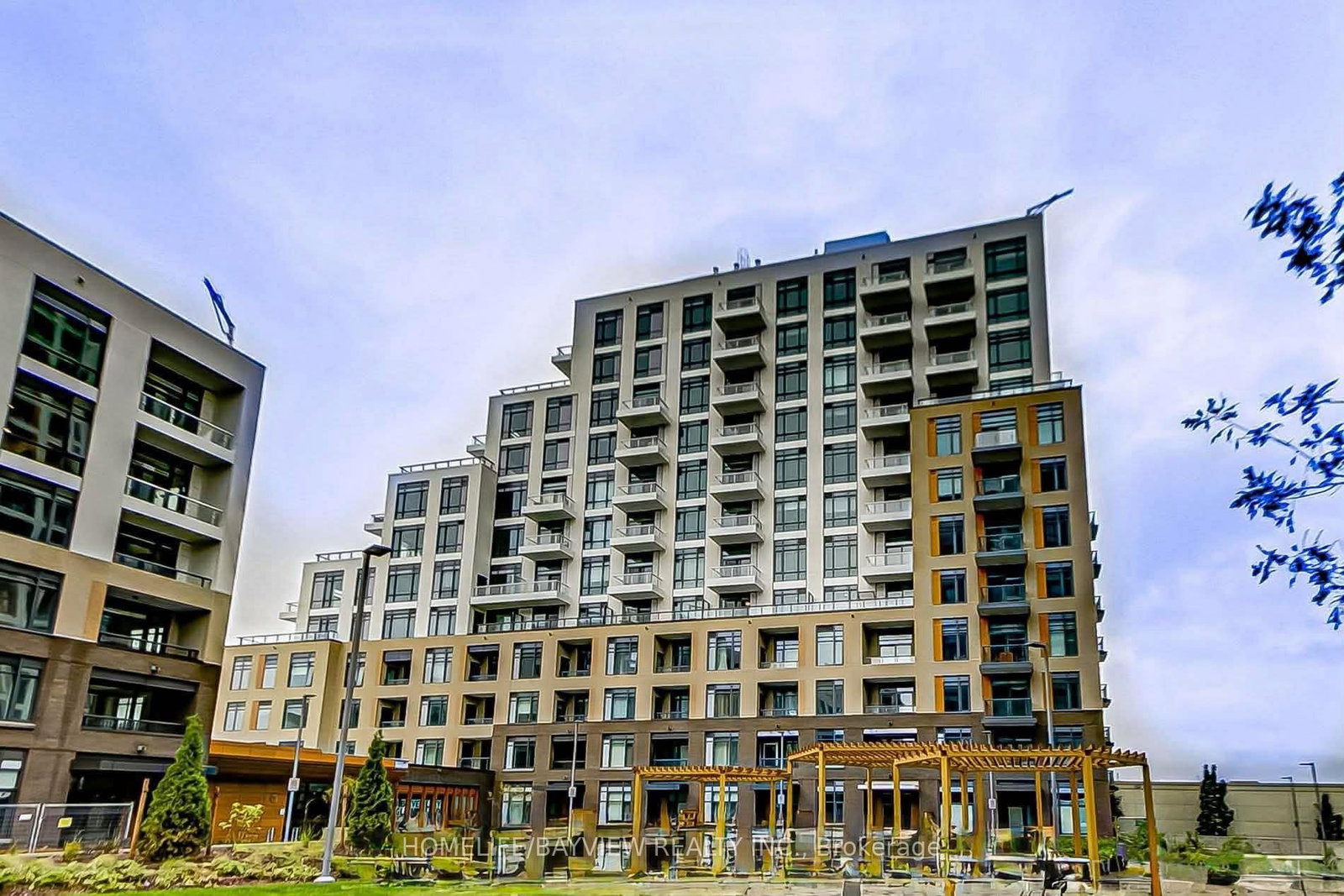 8 Beverley Glen Boulevard, Unit 603