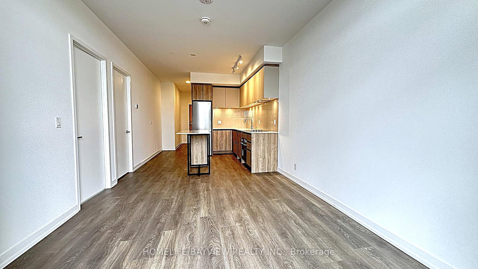8 Beverley Glen Boulevard, Unit 603 - Photo 4