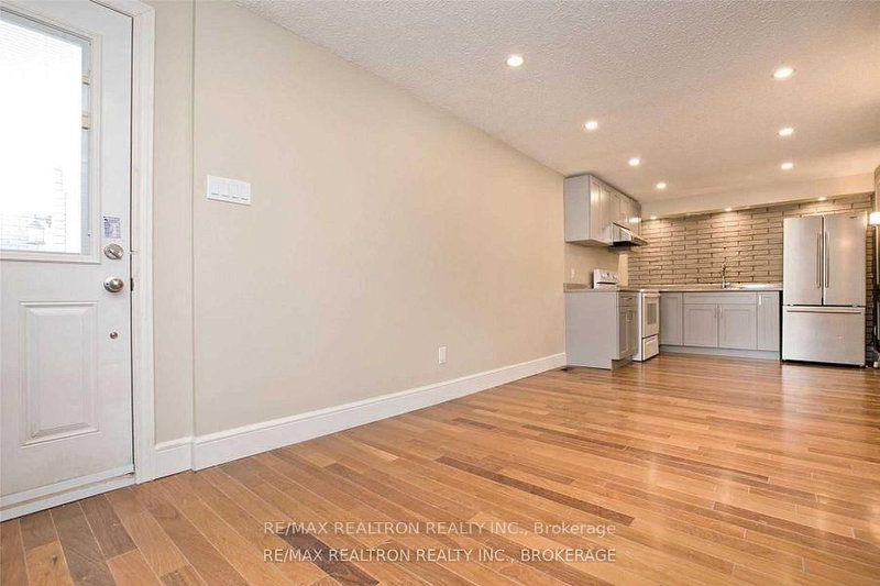 Lower - 2 Callahan Rd, Markham, L3R 2K1 | Image 3