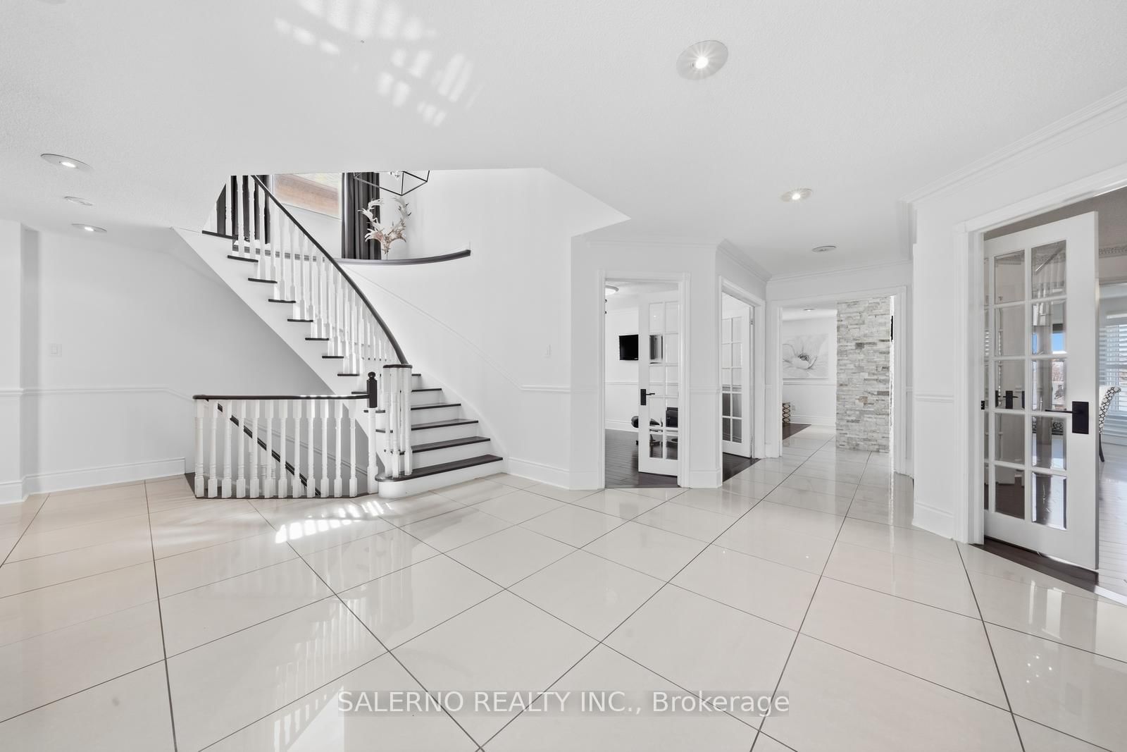 Detached House for sale at 115 Ayton Crescent, Vaughan, Ontario, L4L 7H5 - Islington Woods - MLS: N12989958