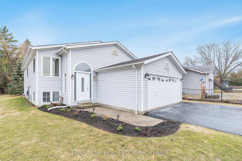 1170 Arnold St, Innisfil, L0L 1W0 | Image 2