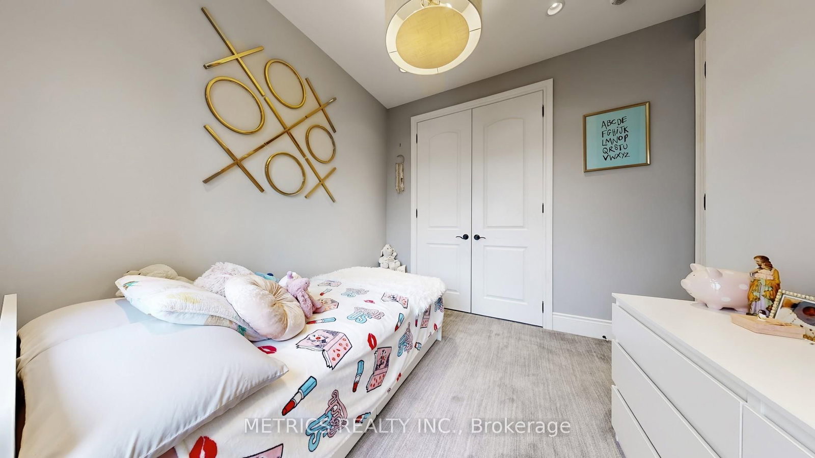 Townhouse for sale at 4 Glenngarry Crescent, Vaughan, Ontario, L6A 4Z4 - Maple - MLS: N12990082