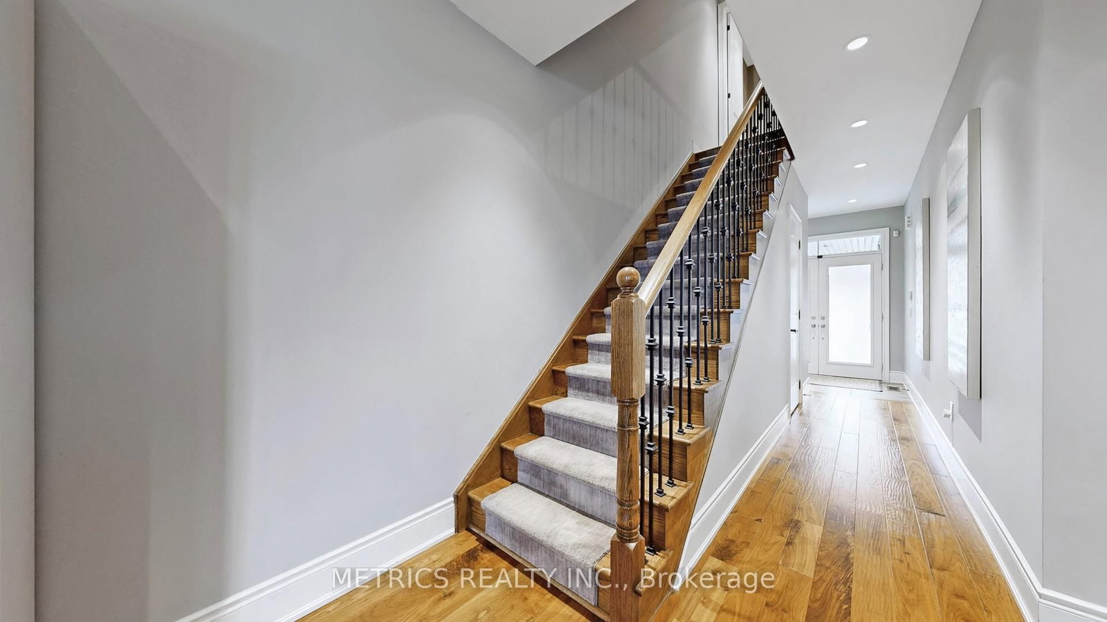 Townhouse for sale at 4 Glenngarry Crescent, Vaughan, Ontario, L6A 4Z4 - Maple - MLS: N12990082