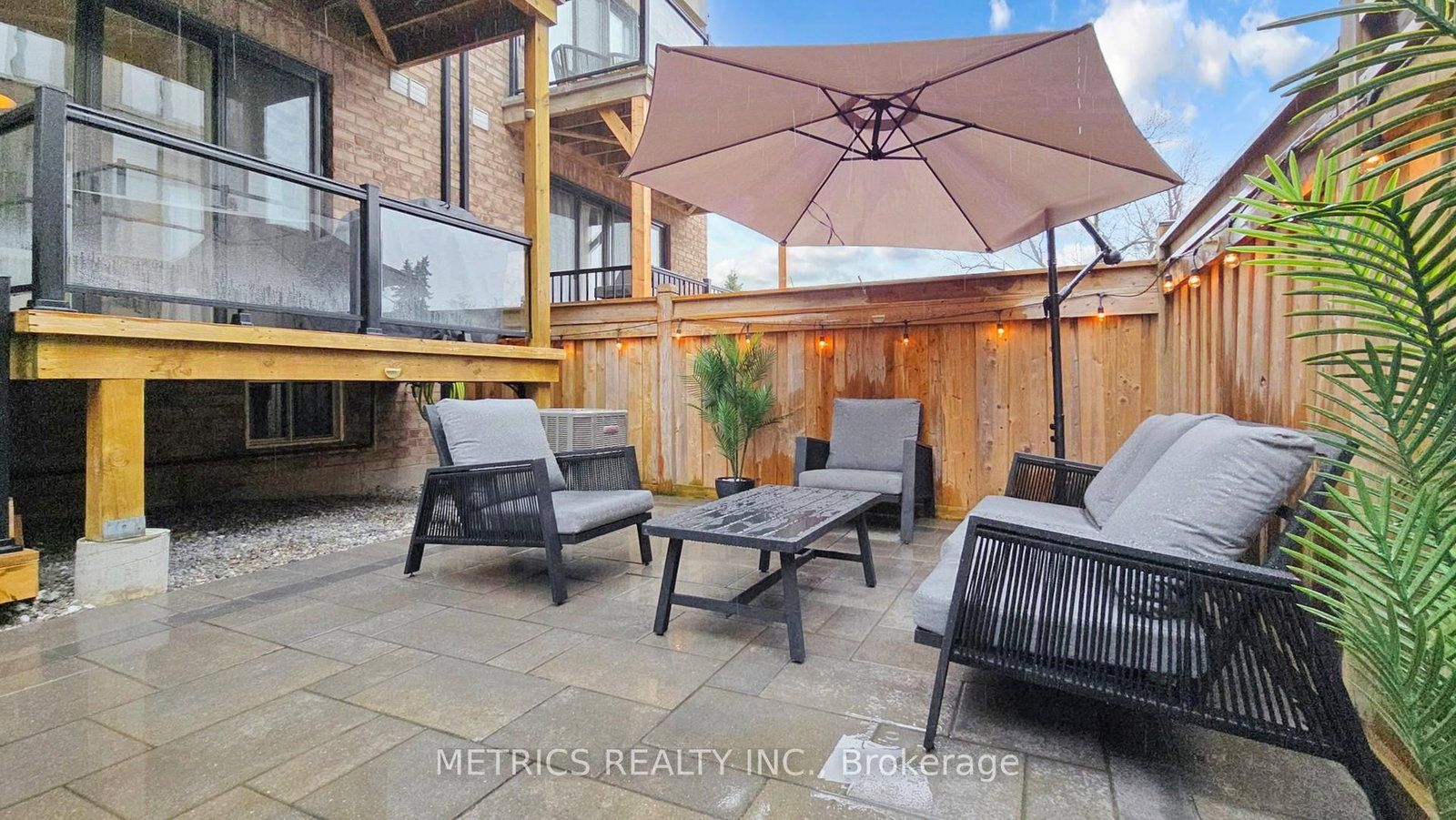 Townhouse for sale at 4 Glenngarry Crescent, Vaughan, Ontario, L6A 4Z4 - Maple - MLS: N12990082