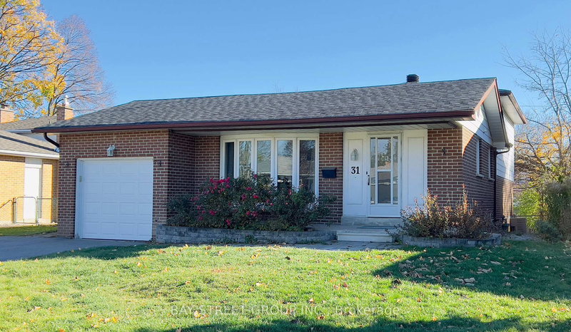 home for lease on 31 Colonsay Road