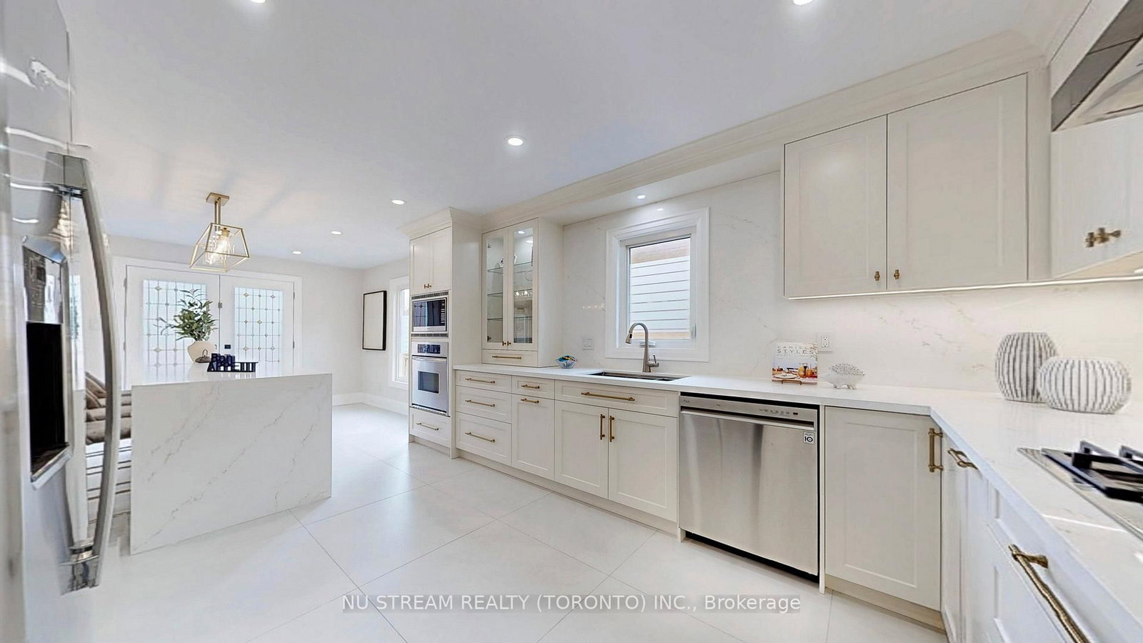 Detached House for sale at 7 Boake Trail, Richmond Hill, Ontario, L4B 2H2 - Bayview Hill - MLS: N12990638