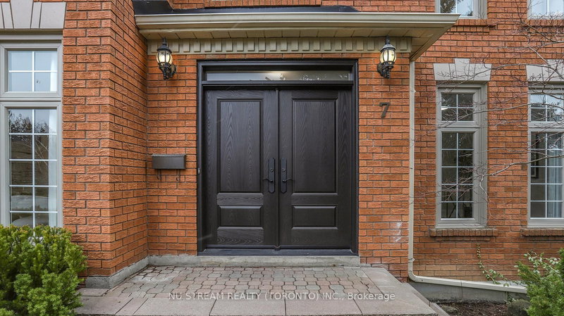 7 Boake Tr, Richmond Hill, L4B 2H2 | Image 2
